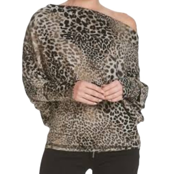 Elan Dolan sleeve fitted waist, Boat neck animal print top - Picture 1 of 11